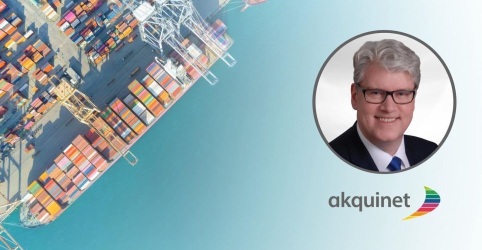 Bird's-eye view of the container port, where a ship has docked and is being loaded. AKQUINET logo and above it a picture of Oliver Jelsch with white hair, glasses, and a blue tie.