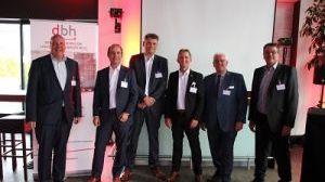 Six representatives of dbh and AKQUINET.